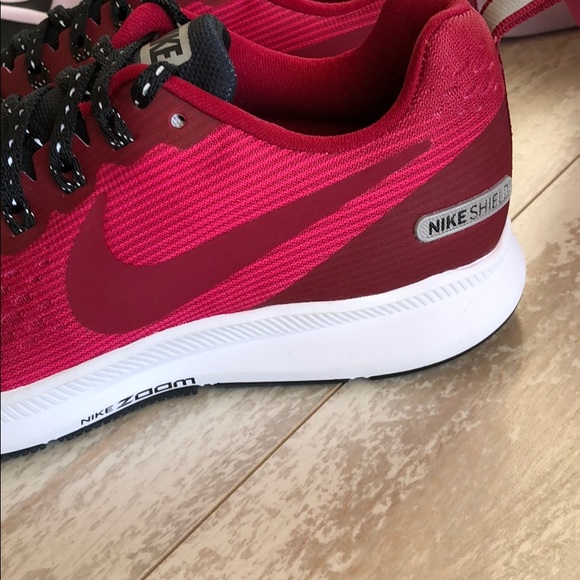 NWTNike ID shield Pegasus 34! - Picture 8 of 8